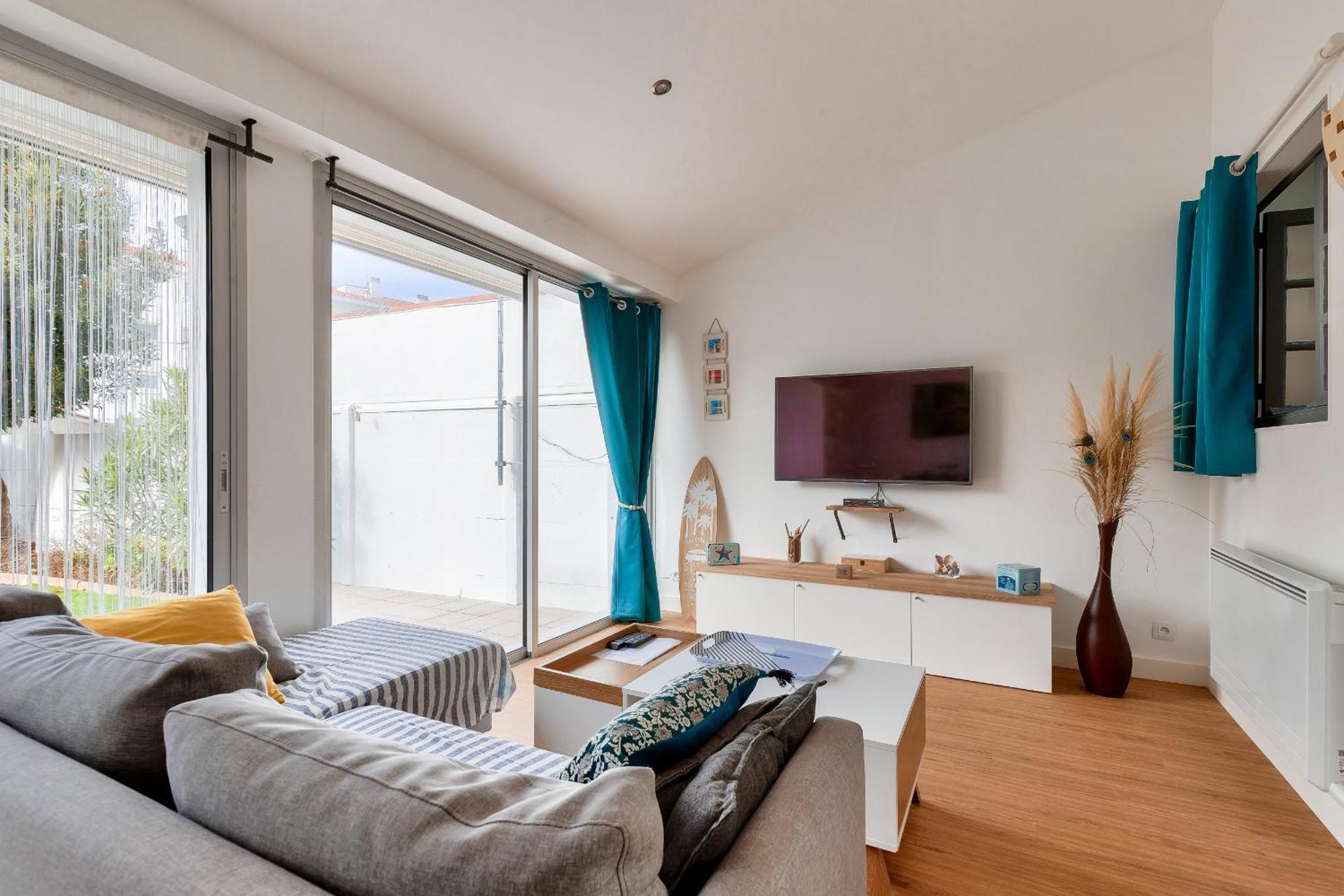 Entre Coeur De Ville Et Plage, Maison Pour 8 Saint Gilles Croix de vie Buitenkant foto